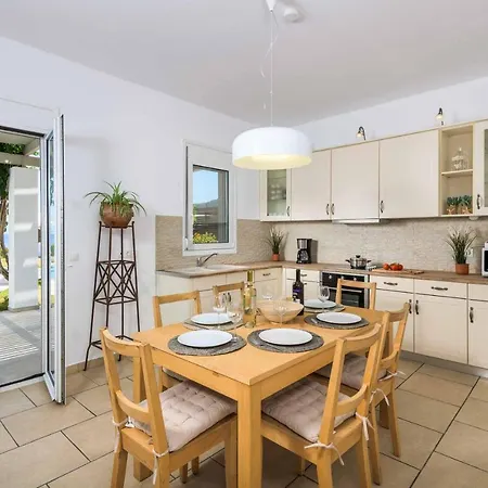 Melodia Villa Lindos (Rhodes)